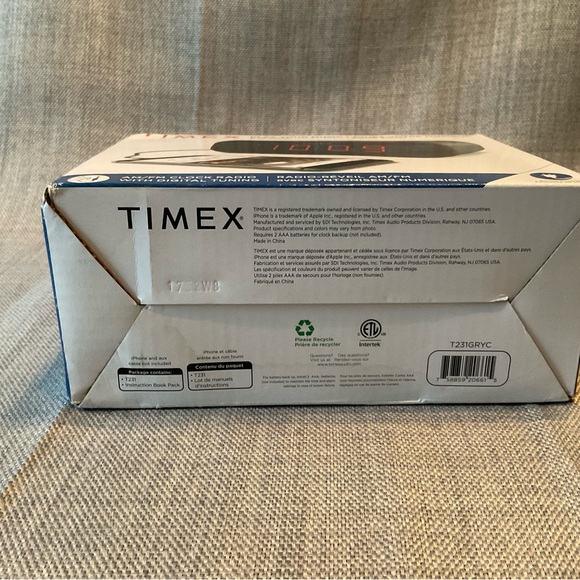Timex AM/FM Dual Alarm Clock Radio Large LED Display Aux Input Battery Backup - Picture 6 of 15